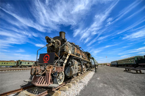 憶歷史，看發展，固初心