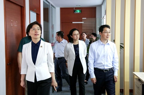 江蘇省委網(wǎng)信辦、省委宣傳部領(lǐng)導(dǎo)赴蘇化科技園調(diào)研重點企業(yè)