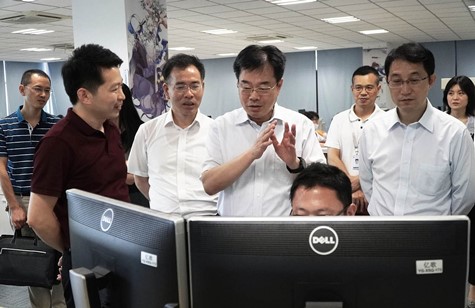 江蘇省委網(wǎng)信辦、省委宣傳部領(lǐng)導(dǎo)赴蘇化科技園調(diào)研重點企業(yè)