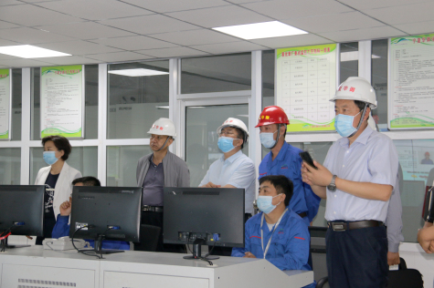 中衛市委常委、常務副市長崔昆到寧夏華御調研