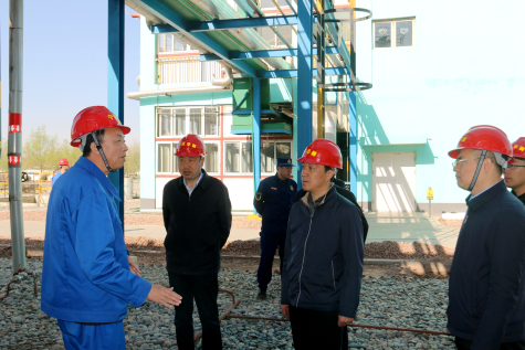 中衛市市長李曉波到寧夏華御調研安全生產工作