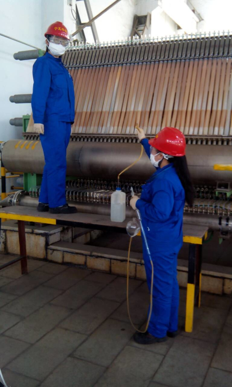 寧夏華御質量監測部配合做好電解槽的全分析工作