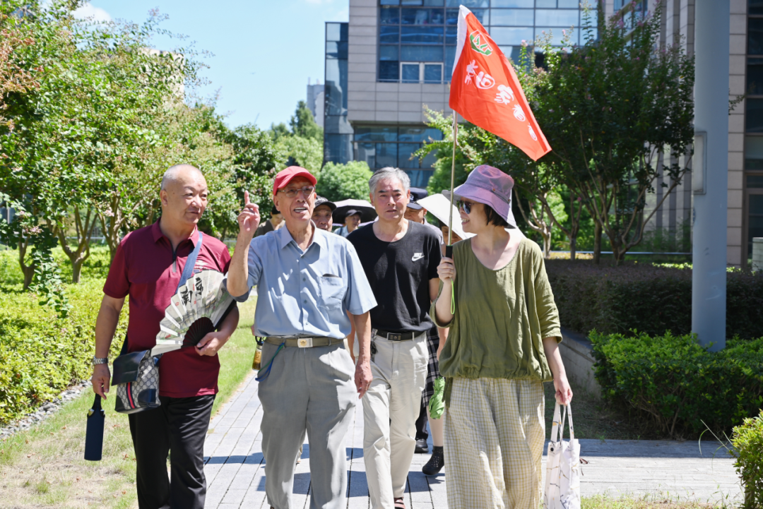 1728525357124305.png 640.png