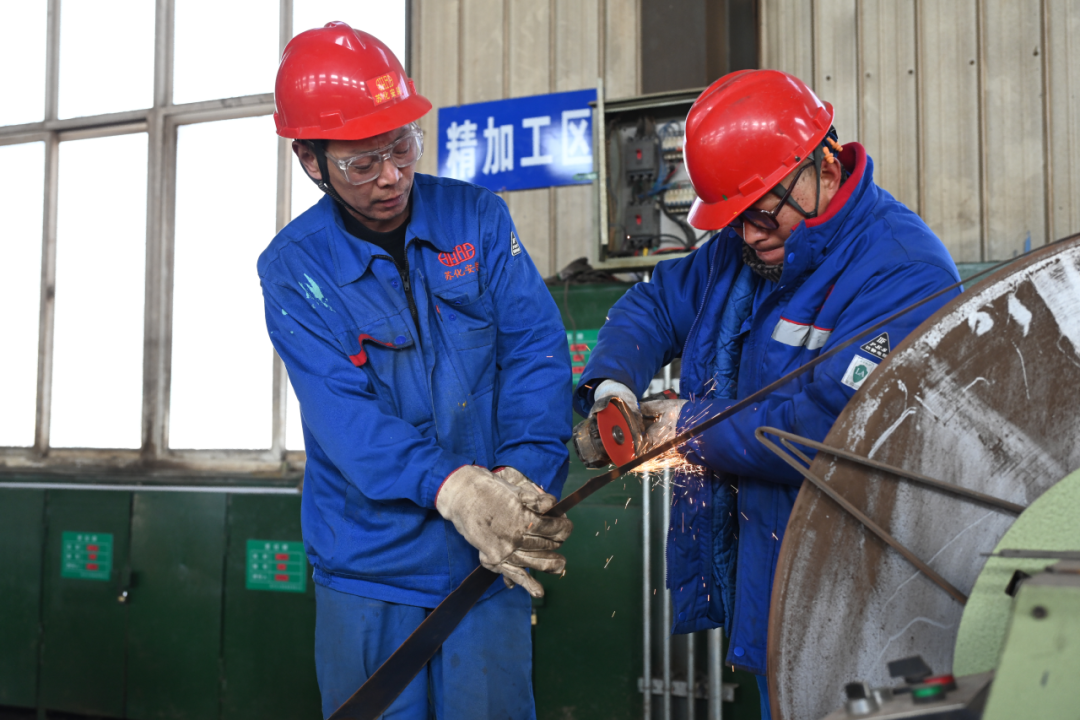 1740982055191871.png 640 (3).png